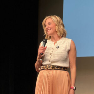 liz-rossilli-speaking3