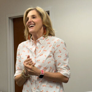 liz-rossilli-speaking4